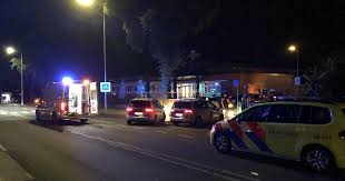 De man werd in zijn tuin gestoken door een man zonder vaste woon of verblijfplaats. Man 34 Uit Zwolle Opgepakt Voor Steekpartij Bij Cafe In Wezep Onrust In Wezep Destentor Nl