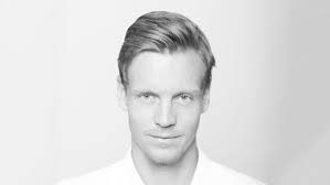 Though he was trained to be a teacher, he briefly became a locksmith's apprentice but then entered the german hochschule Tomas Berdych
