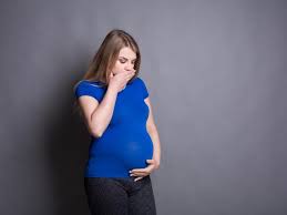 Pendarahan selama trimester pertama kehamilan dapat disebabkan oleh implantasi sel telur yang dibuahi, perubahan pada serviks, infeksi. Sering Alami Flek Pada Masa Kehamilan Berbahayakah Health Liputan6 Com
