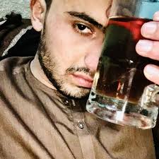 Stream Mujhe Peene Do