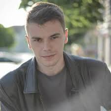 Daniel Kis (@danielkiss94)