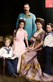 The eldest son of carl ludwig, the brother of emperor. Archduke Franz Ferdinand Of Austria With Wife And Children Shortly Before His Assassination In Sarajevo 1914 Imgur