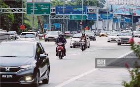 Maybe you would like to learn more about one of these? Gadai Nyawa Guna Laluan Motosikal