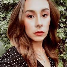 Ashley Lefler's Instagram, Twitter & Facebook