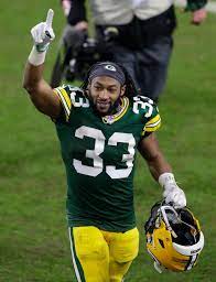 Social media reacts to return of Packers running back Aaron Jones