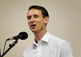 Http Ift Tt 2rss9xe Fight Club Author Chuck Palahniuk Lives With His Male Partner Of 20 Years Chuck Palahniuk Fight Club Online Writing Jobs
