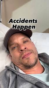 Life happens. Grateful for the support from those around me❤️🙌🏼,  #grateful #accidents #brokenankle #showtime #TheHaygoods