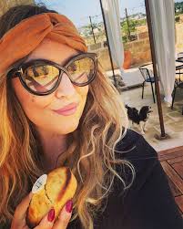 Films en vf ou vostfr et bien sûr en hd. They Tell Her That She Has Gained Weight Selvaggia Lucarelli Replies I Would Like To Weigh 58 Kilos But