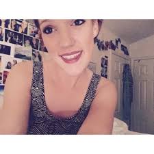 leanne coe (@smiley_lealea)