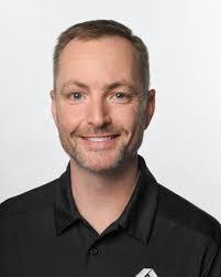 Kevin Lovell's Instagram, Twitter & Facebook