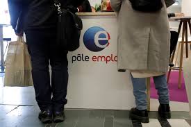 J'aurai 60 ans le 17 février 2018, en août 2017 nous avons déménagé, depuis je perçois le chômage. Chomage De Longue Duree Le Calvaire Des Seniors