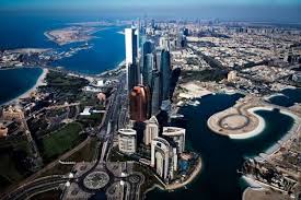 Riyadh terletak di tengah semenanjung arabia dan dihuni oleh lebih dari 4.500.000 orang (22% populasi nasional). 5 Perbedaan Antara Uni Emirat Arab Dan Arab Saudi Bisa Membedakannya
