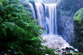 Curug Air Terjun Maribaya Bandung Pemandangan Salah Satu Yang Berada Objek Wisata Dilihat Dari Jembatan Kedua Terletak Lebi Air Terjun Kota Bandung Pemandangan