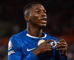 Delfín pierde la punta al empatar con el Deportivo Cuenca