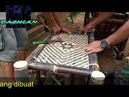 Biasanya mempunyai gabungan warna hitam dan biru. Bamboo Table The Installation Process Of Batik Room Matting On A Bamboo Table Youtube