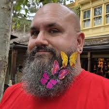 Who can restring this item in Ajijic?