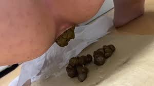 Japanese girl poop - video 34 - ThisVid.com