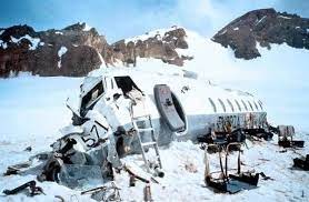 It was over two months earlier, on october 13, 1972, when the chartered plane carrying the rugby team to santiago, chile, crashed in the andes on december 21, 1972, two members of a rugby team from uruguay. The Survivals 16 Plane Crash Survivors Stayed Alive 72 Facebook