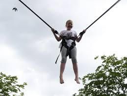 The trampoline thing™ makes this possible with a highly engineered (patented) lift and bungee cord system. High Jumping Solo Jump Fly Bungee Trampolin Mieten