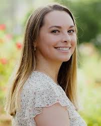 Sabrina Emery's Instagram, Twitter & Facebook