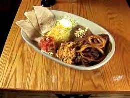 Papagayo Boston Trendy Mexican Spot Near Financial District With Young People Drinking Tequila Tables Enchiladas Verdes Downtown Restaurants White Sangria