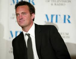 Matthew perry announces split from fiancée days after friends reunion. Matthew Perry Wants Everyone To Forget He Ever Played Chandler Bing On Friends Sahiwal