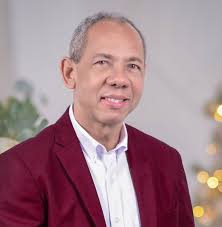 Repost @sergiaelenavp • • • • • • En el hospital Pablo Morrobel Jiménez del  municipio de Luperón hicimos un aporte de lámparas ultravioleta para  desinfección, en contribución para la lucha contra