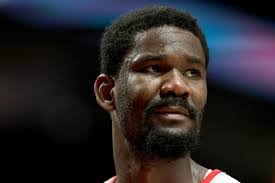 Samantha Chaidez's Instagram, Twitter & Facebook