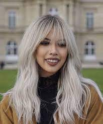 Beautiful Full Fringe Long Silver Hairstyles 2018 For Women To Look Hot Styles Beat Long Silver Hair Hair Styles Silver Hair Color