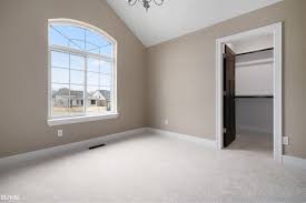 21924 E Majestic Macomb Mi 48044 Mls 31342427 Listing Information Lori Dolman Real Living Real Estate Baths Interior Find Homes For Sale