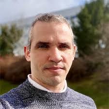 Danilo Neves's Instagram, Twitter & Facebook