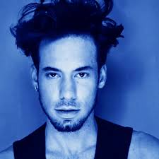 🔷2021~ photos, pop refences and other randoms🔷 #portraits #theartist  #traditionalcostumes #nations #history #countries #popculture #music  #britneyspears #inthezone #evangelion #bowie