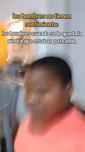 Cuando Vas Pateando Una Piedra