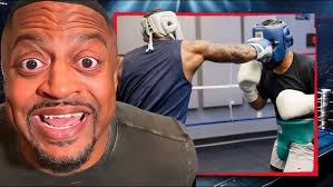 TIM TSZYU ANALYSES HIS PERFORMANCE AFTER MOVING TO 8-0 IN BRISBANE