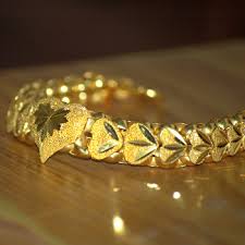 As a leading fine gold jewelry online store from thailand, amuletjewel.com is built on the idea of selling real jewelry online at the lowest prices on the web. Thai Gold Is Famous For Its High Purity 23 Karat To 24 Karat And It S Measured By Weight In Baht 15 16 Grams
