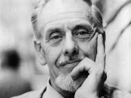 Peter Underwood: Urbane and gentlemanly author and ghost-hunter who wrote  more than 50 books about his pursuit of spooks