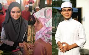 Tanya pak arso dengan nada agak keras. Fitri Haris Dan Isteri Pertama Sang Hook