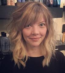 40 Cute Styles Featuring Curly Hair With Bangs Hairstyles With Bangs Wavy Hairstyles Medium Curly Hair With Bangs