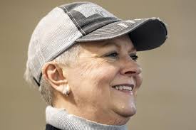 When she heard her time was short, Lincoln woman held a party to say goodbye