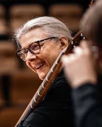 Cynthia Longley's Instagram, Twitter & Facebook