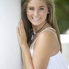 Hallie Rutherford's Instagram, Twitter & Facebook