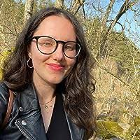 Vanessa North's Instagram, Twitter & Facebook