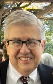 David Ellis Born loved traveling and spending time with his family