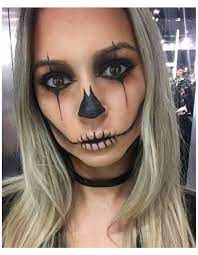 Half Makeup Face Halloween Easy Halfmakeupfacehalloweeneasy Clown Jester Skull Half Face Halloween Makeup Halloween Skeleton Makeup Halloween Makeup Easy