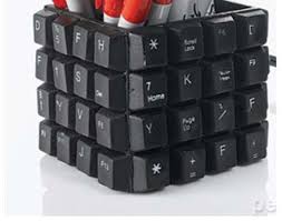 10 Fun Ideas For Recycling Your Old Computer Keyboard Old Computers Computer Keyboard Crafts Upcycle Desk