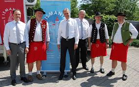 The company is registered at the cooperative society register at the local court of munich with the legal form of registered cooperative society (number genr 366). Genogramm Genossenschaftliches Leben Profil Magazin