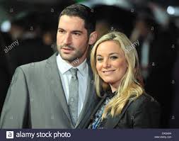 То́мас джон (том) э́ллис — валлийский актёр. Tom Ellis Und Tamzin Outhwaite 56th Bfi London Film Festival Grosse Erwartungen Abschlussfilm Statt Im Odeon West End Ankunfte London England 21 10 12 Mit Tom Ellis Und Tamzin Outhwaite Wo