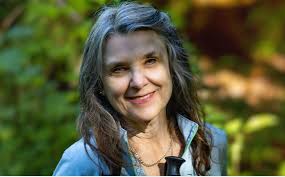 Barbara Demott's Instagram, Twitter & Facebook