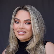 Trisha Paytas Joins the Netherworld in Beetlejuice