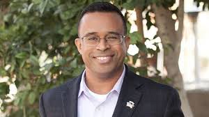 Phoenix City Council candidate Kevin Robinson admits renting a house in  Ahwatukee to run for District 6 while opponent Moses Sanchez takes him to  court arguing he's not a permanent resident.
